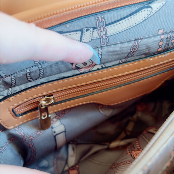 Quilted flap bag shoulder or crossbody honey beige brown gold chain - Picture 12 of 13